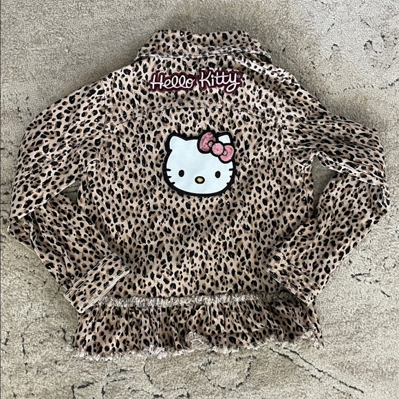Hello Kitty Leopard 🐆 Print Jacket - Picture 2 of 12